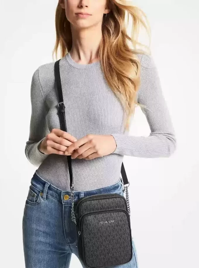 Jet Set Travel Medium Logo Crossbody Bag Jet Set Travel Medium Logo Crossbody Bag