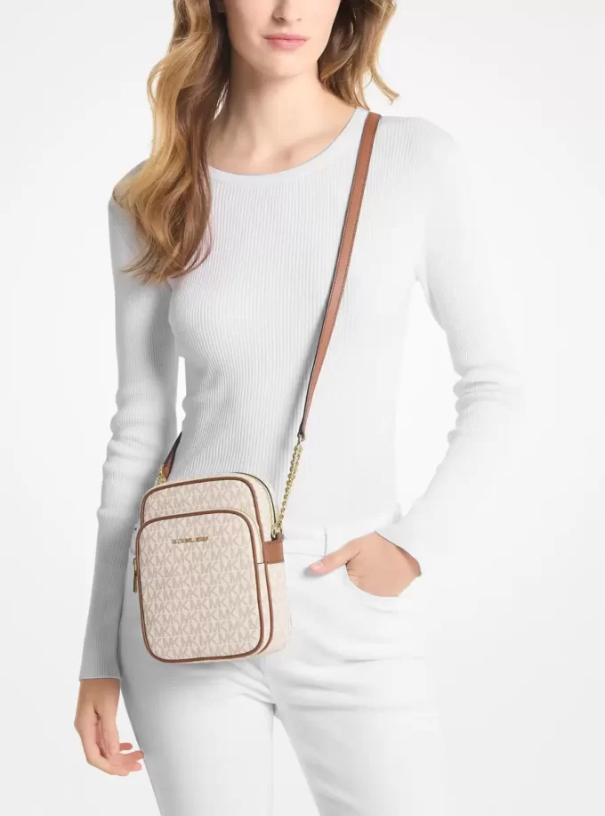 Jet Set Travel Medium Logo Crossbody Bag Jet Set Travel Medium Logo Crossbody Bag